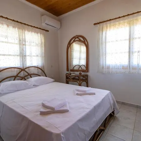 Σπίτι διακοπών 'helen' Traditional Seaside House Near To Eretria *