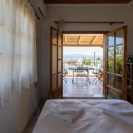 Σπίτι διακοπών 'helen' Traditional Seaside House Near To Eretria Μαγούλα